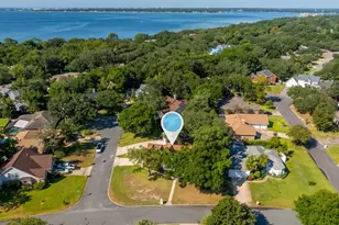 810 Boulevard of the Champions, Shalimar, FL 32579 - Photo 70