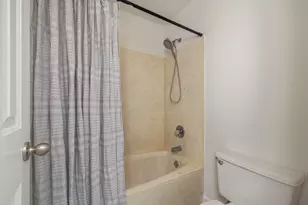 810 Boulevard of the Champions, Shalimar, FL 32579 - Photo 56