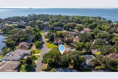 810 Boulevard Of The Champions, Shalimar, FL 32579 - Photo 72