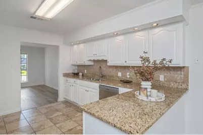 810 Boulevard Of The Champions, Shalimar, FL 32579 - Photo 32