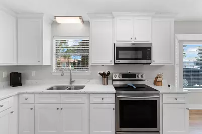 204 S Wells Street S, Panama City Beach, FL 32413 - Photo 10