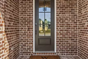 471 Shimmer Cir, Freeport, FL 32439 - Photo 2