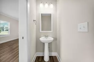 314 Date Palm Ln, Freeport, FL 32439 - Photo 8