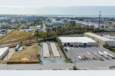 323 W 14th Street, Panama City, FL 32401 - Photo 1