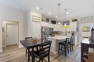 129 Laurel Oaks Dr, Freeport, FL 32439 - Photo 6