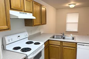 27 NW Baywood Ct NW, Fort Walton Beach, FL 32548 - Photo 6