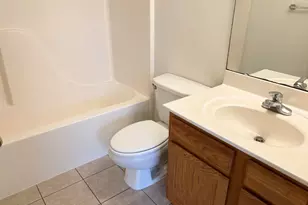 27 NW Baywood Ct NW, Fort Walton Beach, FL 32548 - Photo 10