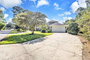 170 Baywind Dr, Niceville, FL 32578 - Photo 2