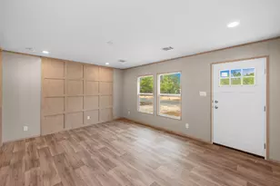 316 E Lafavre Ln E, Defuniak Springs, FL 32433 - Photo 2