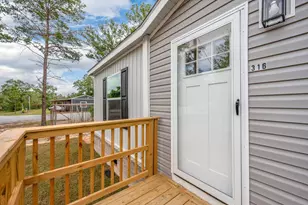 316 E Lafavre Ln E, Defuniak Springs, FL 32433 - Photo 8