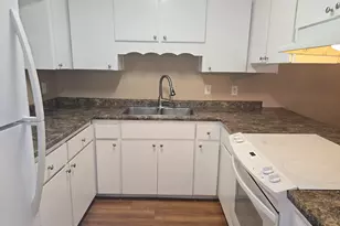 17 7th St, Shalimar, FL 32579 - Photo 4