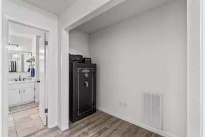 6845 Avenida De Galvez, Navarre, FL 32566 - Photo 24