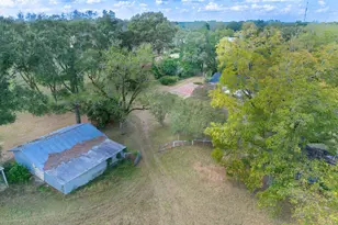 137 Parker Ln, Laurel Hill, FL 32567 - Photo 34