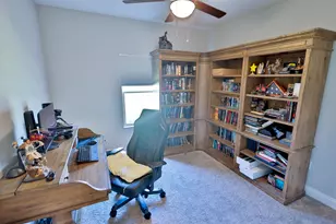 2066 Fountainview Dr, Navarre, FL 32566 - Photo 24