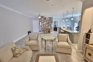 2066 Fountainview Dr, Navarre, FL 32566 - Photo 8