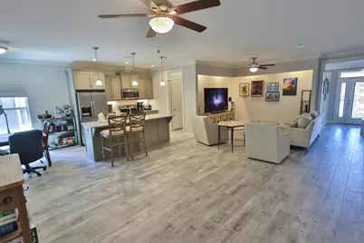 2066 Fountainview Drive, Navarre, FL 32566 - Photo 10