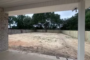 1460 Pine St, Niceville, FL 32578 - Photo 10