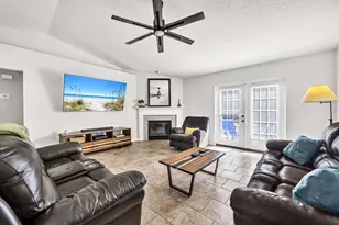 2754 Copper Reef Dr, Navarre, FL 32566 - Photo 4