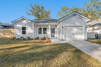 15 Shebbi Lane, Freeport, FL 32439 - Photo 1