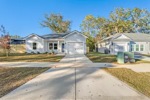 15 Shebbi Ln, Freeport, FL 32439 - Photo 2