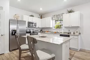 195 Sweetclover St, Freeport, FL 32439 - Photo 6