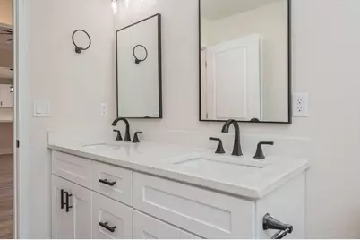 151 N Booker Street N, Crestview, FL 32536 - Photo 36