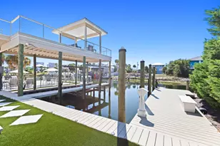 620 Lagoon Dr, Destin, FL 32541 - Photo 2