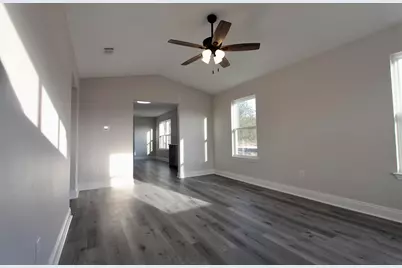 5437 Bayleaf Drive, Crestview, FL 32539 - Photo 6
