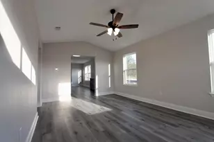 5437 Bayleaf Dr, Crestview, FL 32539 - Photo 6