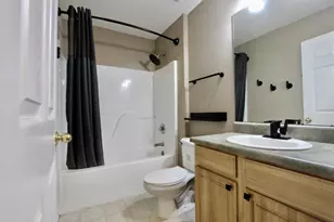 220 Tiffot Ct, Crestview, FL 32539 - Photo 16