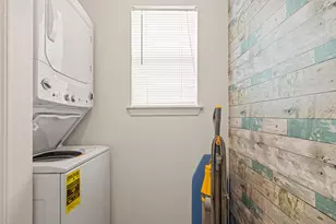 7472 Sunset Harbor Dr, Navarre, FL 32566 - Photo 38