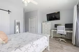 1440 Paradise Point Dr, Navarre, FL 32566 - Photo 48