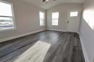 5435 Bayleaf Dr, Crestview, FL 32539 - Photo 8