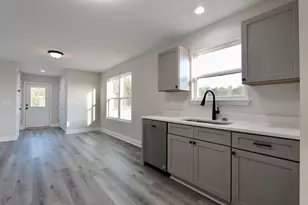 5435 Bayleaf Dr, Crestview, FL 32539 - Photo 10