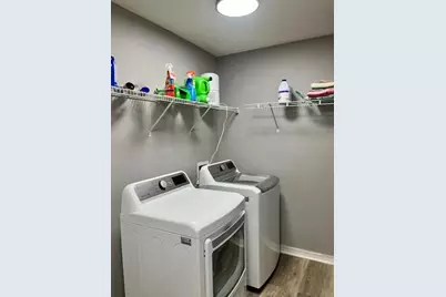 9866 Parker Lake Circle, Navarre, FL 32566 - Photo 14