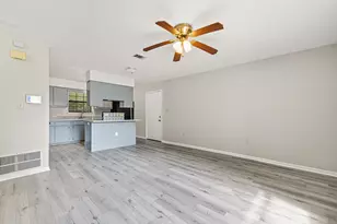 102 Grimes Ave, Crestview, FL 32536 - Photo 8