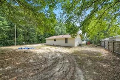 102 Grimes Avenue, Crestview, FL 32536 - Photo 6