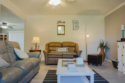 350 NW Barbara Drive NW, Fort Walton Beach, FL 32548 - Photo 2