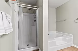 9749 Leeward Way, Navarre, FL 32566 - Photo 18