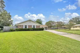 730 Colony Ct, Fort Walton Beach, FL 32547 - Photo 2