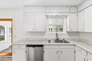 194 SW Coral Dr SW, Fort Walton Beach, FL 32548 - Photo 18