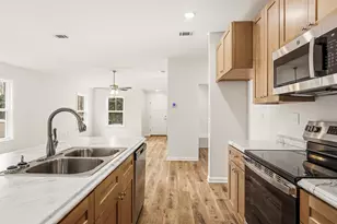 119 Loftin St, Defuniak Springs, FL 32435 - Photo 8