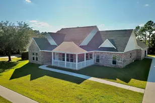 335 E Club House Dr E, Freeport, FL 32439 - Photo 1