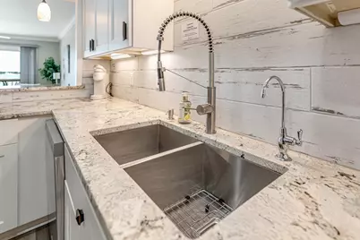 1695 Highway 98 #302, Mary Esther, FL 32569 - Photo 10