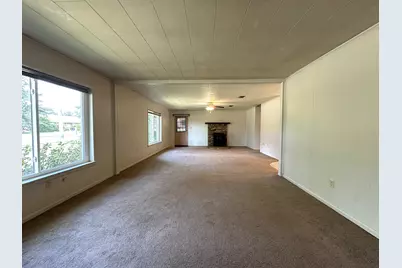 8101 4th Street, Laurel Hill, FL 32567 - Photo 12