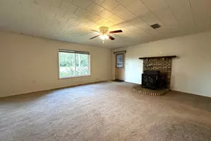 8101 4th St, Laurel Hill, FL 32567 - Photo 8