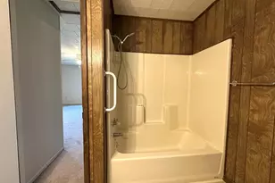 8101 4th St, Laurel Hill, FL 32567 - Photo 14