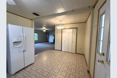 8101 4th Street, Laurel Hill, FL 32567 - Photo 6