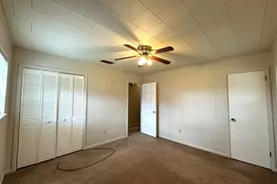 8101 4th St, Laurel Hill, FL 32567 - Photo 16