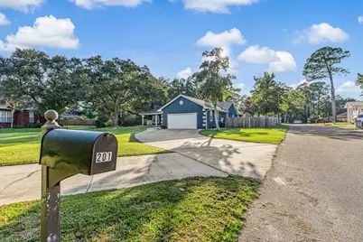 201 Bahia Vista Drive, Niceville, FL 32578 - Photo 2